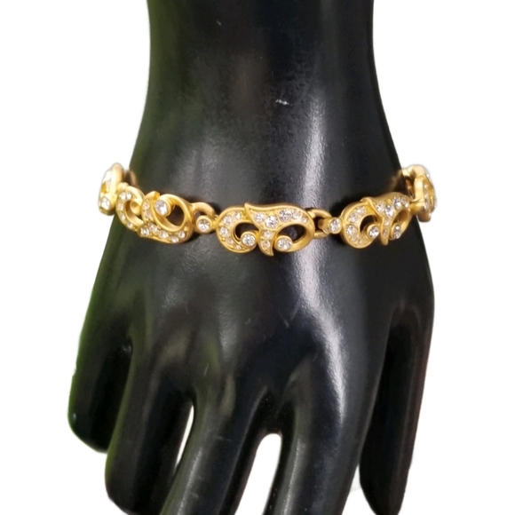 VINTAGE SATIN GOLDTONE & CRYSTAL FILIGREE DESIGN TENNIS BRACELET - Picture 1 of 7